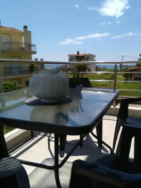 Crystallia SeaSide Maisonette by TravelPro Services- Nea Moudania